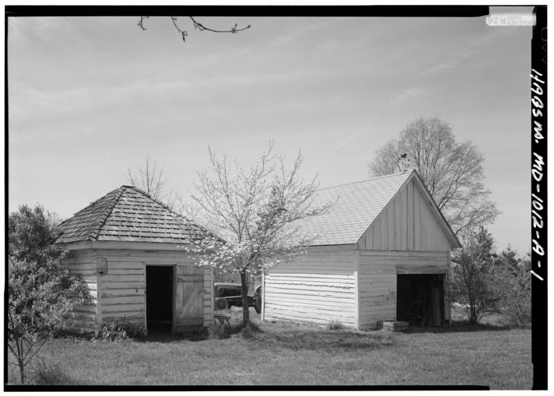 File:PERSPECTIVE VIEW OF NORTH FRONT OF DEPENDENCIES DIRECTLY BEHIND HOUSE - Pleasant Hills, Dependencies, Upper Marlboro, Prince George's County, MD HABS MD,17-MARBU,11A-1.tif