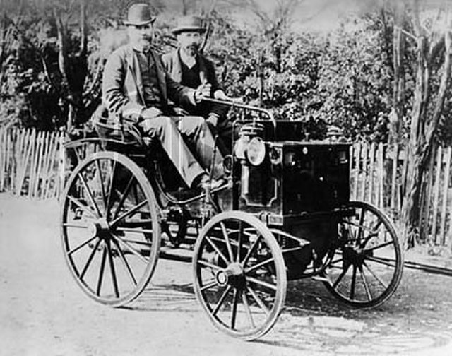 Panhard et Levassor (1887–1895). This model was the first registered automobile in Portugal