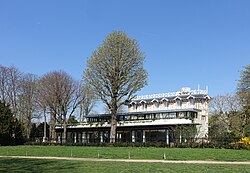 Pavillon Royal, Bois de Boulogne, Paris 25 March 2017.jpg