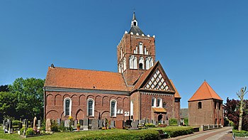 Pilsumer Kirche 2010.jpg
