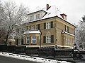 Mehrfamilienhaus in offener Bebauung