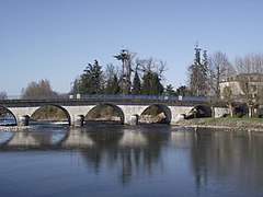 Мост через реку Гав-де-По