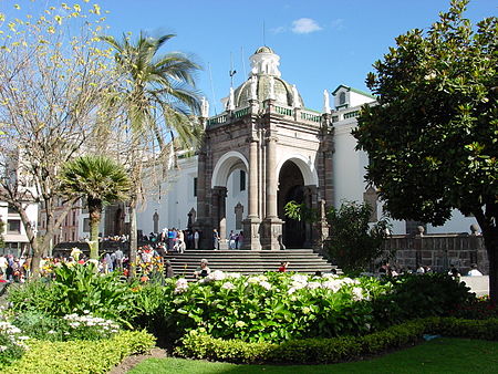 Nhà_thờ_Quito