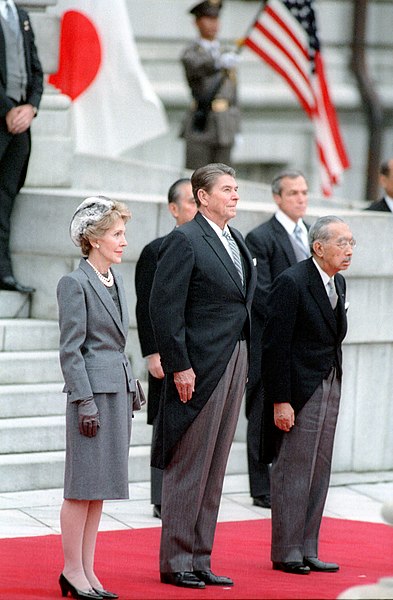 File:President Ronald Reagan and Nancy Reagan with Hirohito.jpg