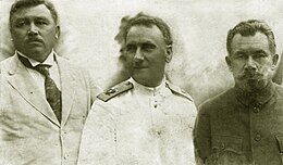 Спиридон Меркулов (справа)