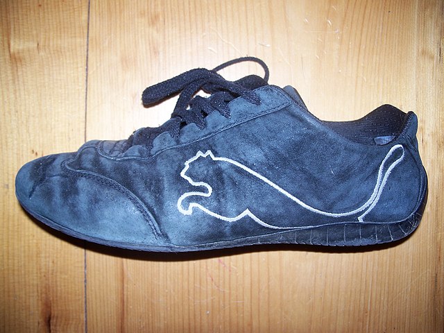 File:Pumashoes.jpg -