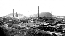 Pumpherston oil shale retorts, Scotland, 1922 Pumpherston Retorts.png