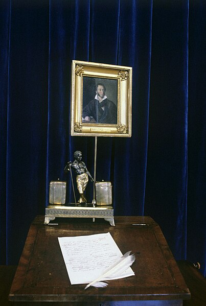 File:RIAN archive 519730 Bureau at which poet Alexander Pushkin worked, on wall - poet's portrait.jpg