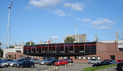 Hoe gaan naar Stadion Woudenstein met het openbaar vervoer - Over de plek