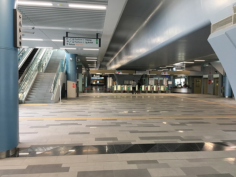 File:SBK Line Taman Mutiara Concourse 1.jpg