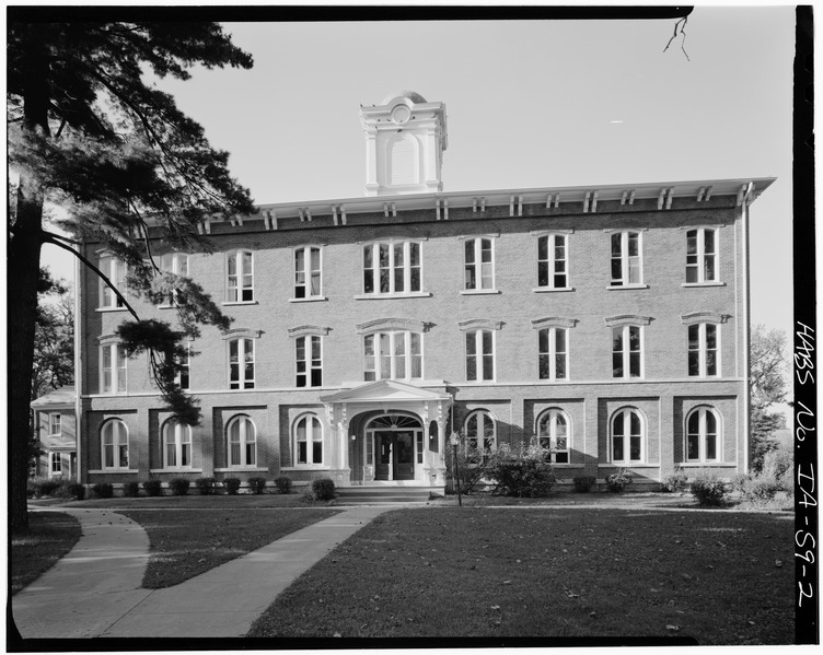 File:SOUTH FRONT - Iowa Wesleyan College, Old Main Building, Broad Street, Mount Pleasant, Henry County, IA HABS IOWA,44-MOPLE,2-2.tif