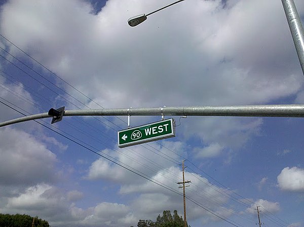 A sign at Esperanza Rd. / Orangethorpe Ave.