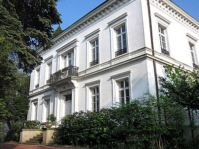 Hauptstraße 16, ehemalige Fabrikantenvilla Braselmann