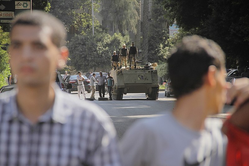 File:Security forces and protesters in Maadi-Cairo 20-Sep-2013.jpg