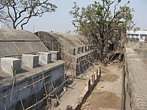 Sewri fort courtyard.jpg