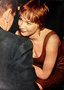 Shirley MacLaine 1960.jpg