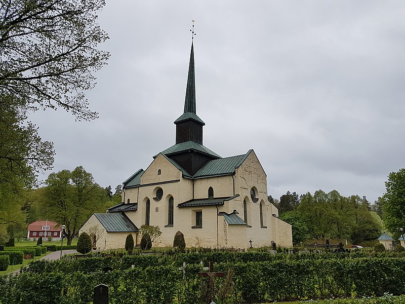 File:Skällviks kyrka 20160514 04.jpg