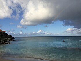 Little Bay met regenboog