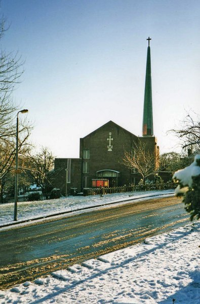 File:St Thomas's Parish Church, Oakwood, London, N14 - geograph.org.uk - 674388.jpg