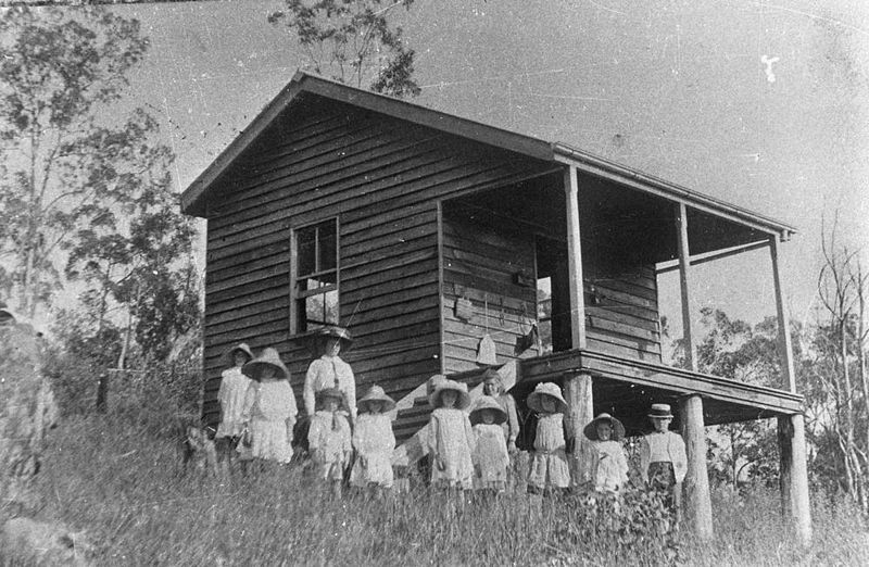 File:StateLibQld 1 147807 Children and their teacher at the Mount Nathan State School, ca. 1913.jpg