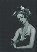 Stella Bloch in costume