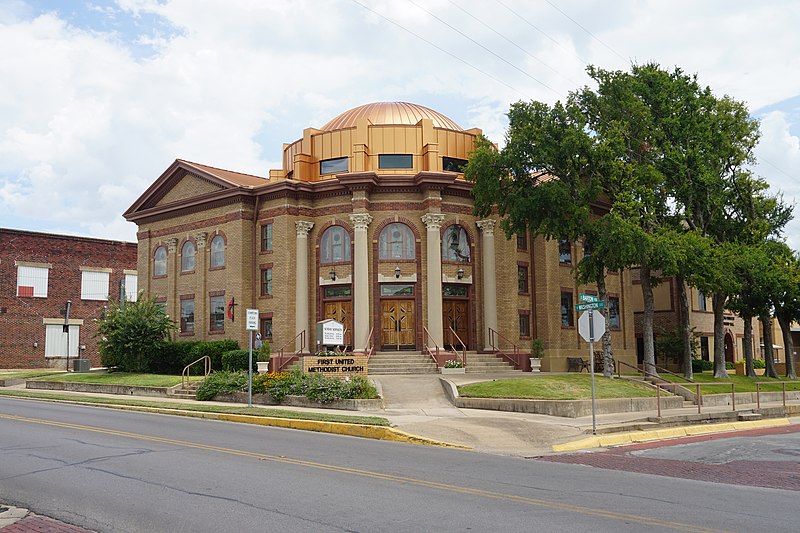 File:Stephenville August 2017 06 (First United Methodist Church).jpg