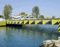 Submersion d'un pont submersible (canal de Corinthe).