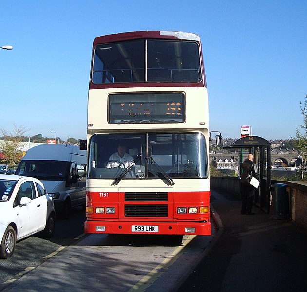 File:TM Travel bus 1131 (R93 LHK), 17 October 2010.jpg