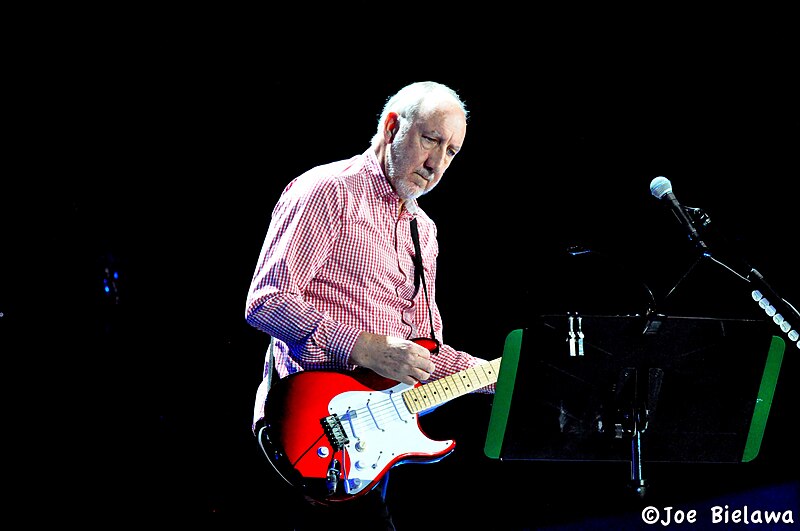 File:The Who.DSC 0259- 11.27.2012 (8226190829).jpg