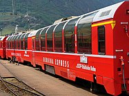 Cotxes panoràmics pel tren Bernina Express dels Rhätische Bahn.