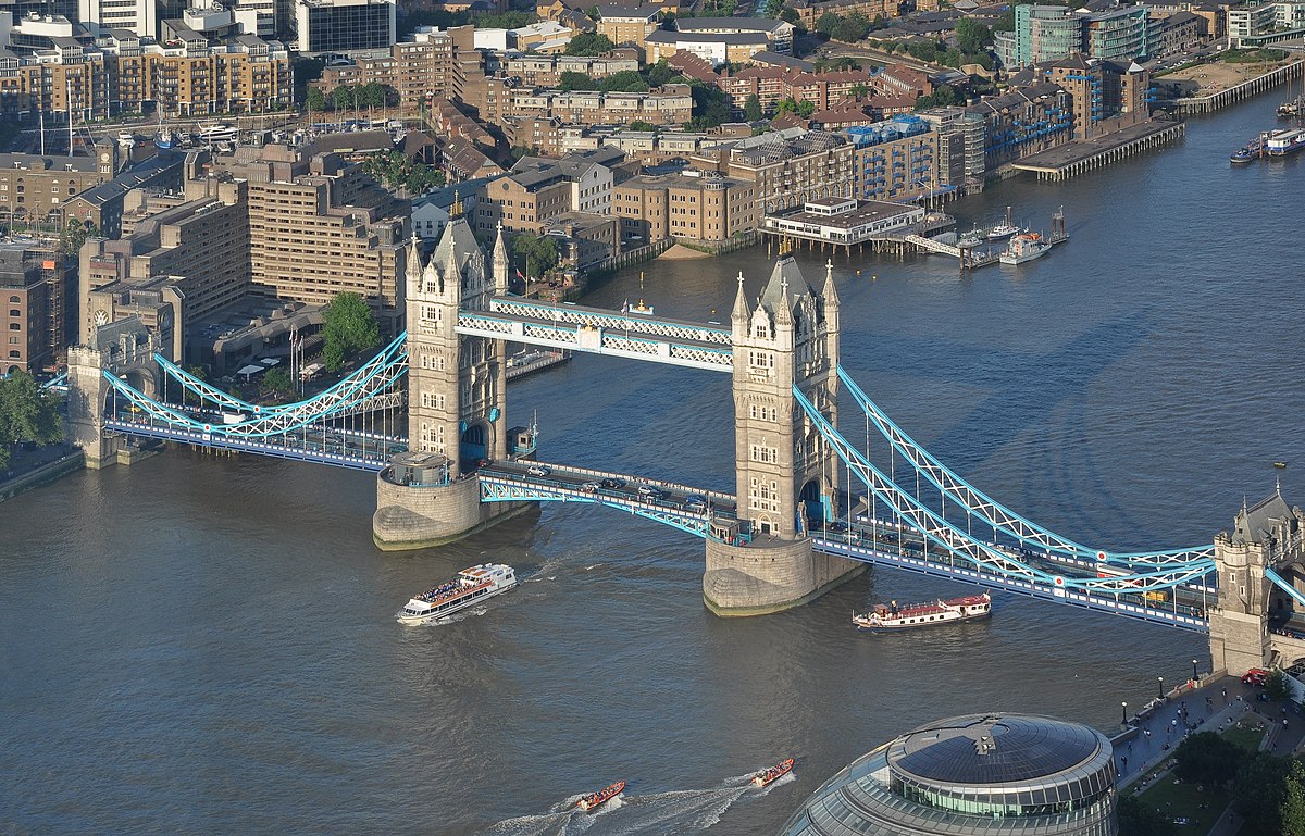 zona Adolescencia Conectado File:Tower Bridge (aerial view).jpg - Wikimedia Commons