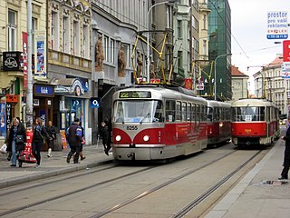 File:Podchod tramvajové trati u zastávky Modřanská škola.jpg - Wikimedia  Commons