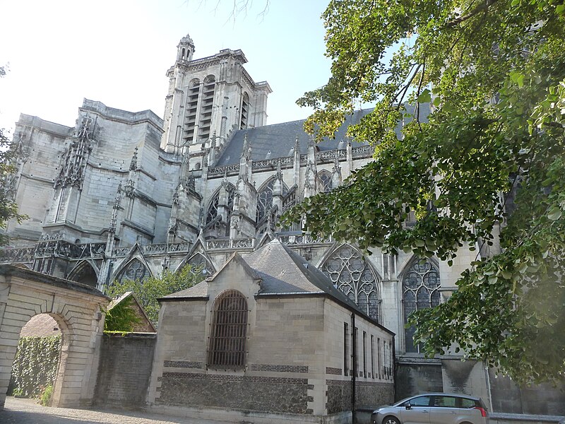 File:Troyes La cathédrale (1).jpg