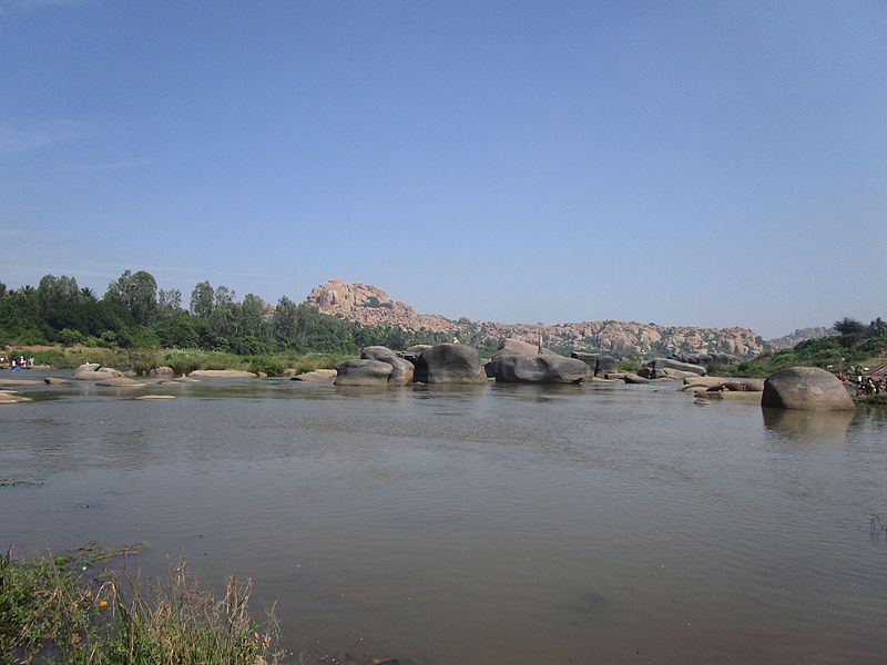 File:Tungabhadra River in Hampi.jpg