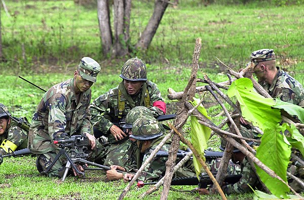 Thai and US military training together during Cobra Gold 2001.