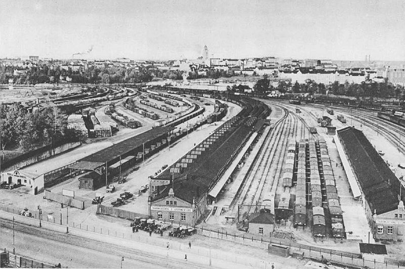 File:VR warehouses 1930s.jpg