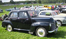 Una Vauxhall Velox LIP del 1949