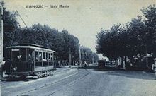 Viale Manin con il tram, in una cartolina d'epoca