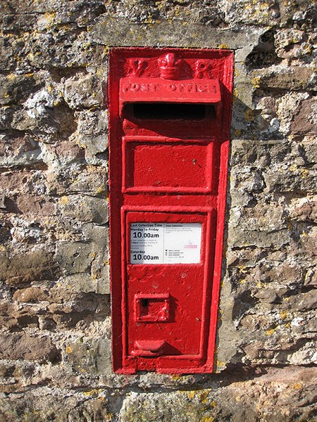 File:Victorian postbox, Brockhampton - geograph.org.uk - 1187413.jpg