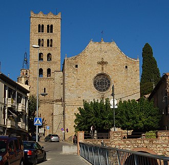 Sant Salvador de Breda Vista frontal Monestir Breda.JPG