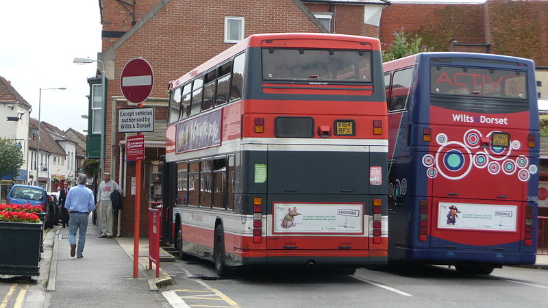 File:Wilts & Dorset 3164 W164 RFX and 3160 T160 ALJ rears.JPG