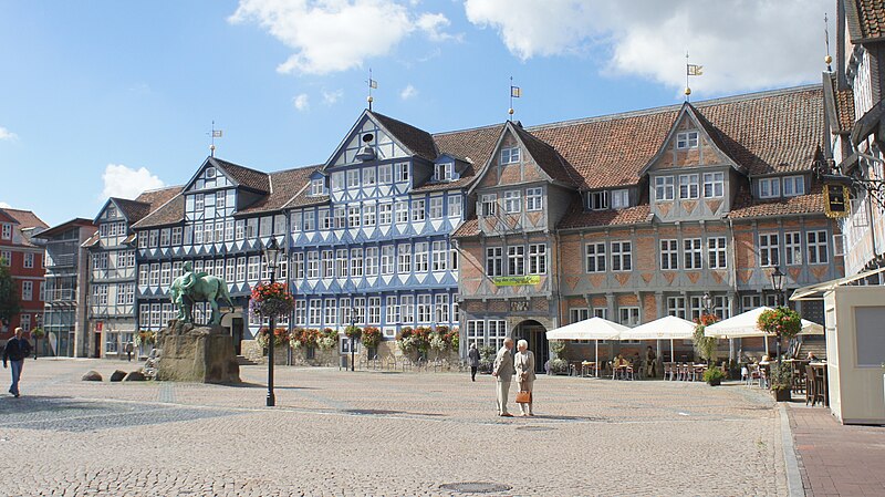 File:Wolfenbüttel Stadtmarkt.JPG