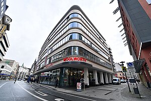 Woolworth-Kaufhaus in Wuppertal.jpg