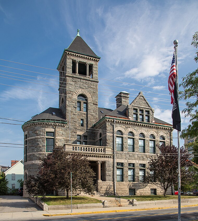 Woonsocket District Courthouse