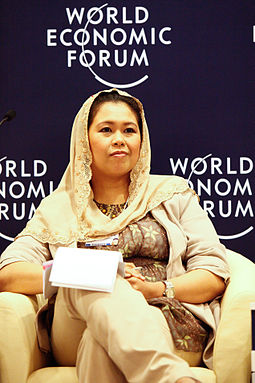 Yenny Wahid representing the Institute at the 2011 East Asia World Economic Forum Yenny Zannuba A. C. Wahid - World Economic Forum on East Asia 2011.jpg