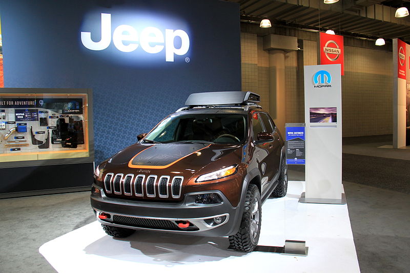 File:"14 - ITALIAN - USA Urban SUV - Jeep Cherokee exhibit at the 2014 New York International Auto Show.jpg