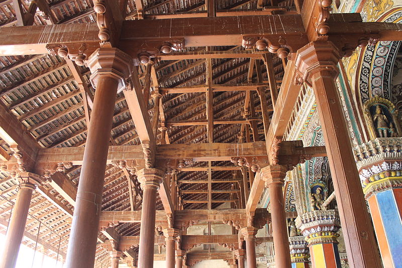File:"Amazing traditional roofs in Thanjavur Palace".JPG