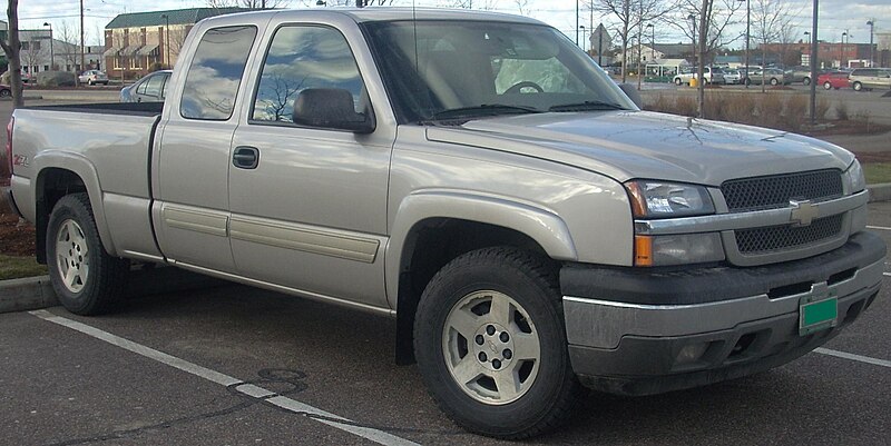 File:'03-'05 Chevrolet Silverado Extended.jpg