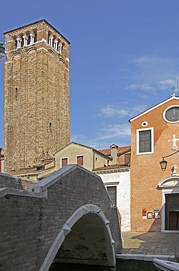 Église San Giacomo dall'Orio.jpg