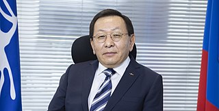 <span class="mw-page-title-main">Tsagaan Puntsag</span> Mongolian businessman, international lawyer, economist, and a former politician